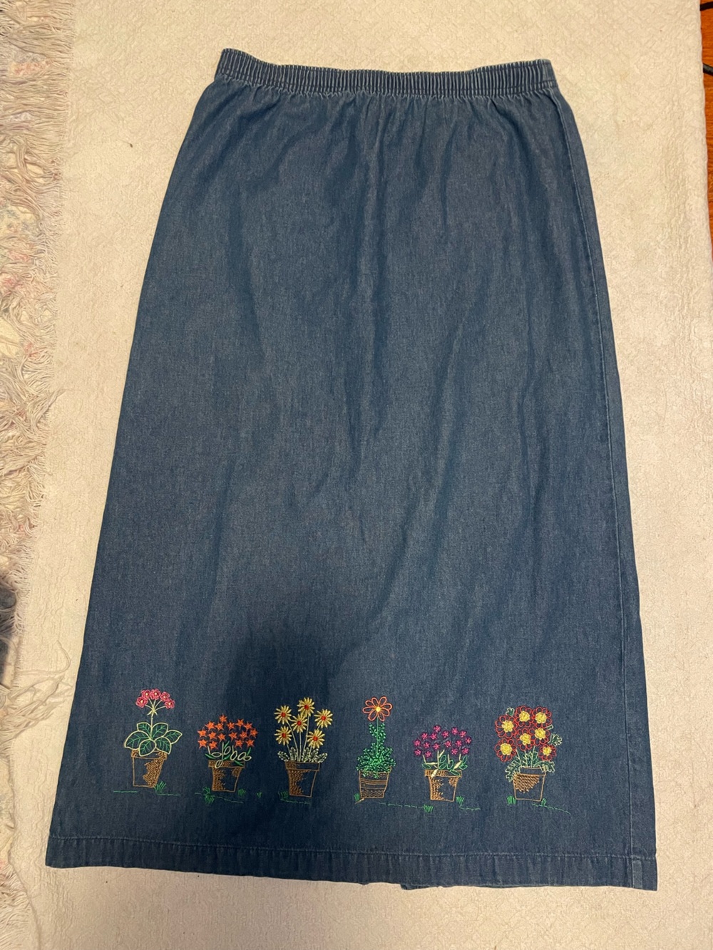 Vintage Denim Skirt with Embroidered Floral Pots